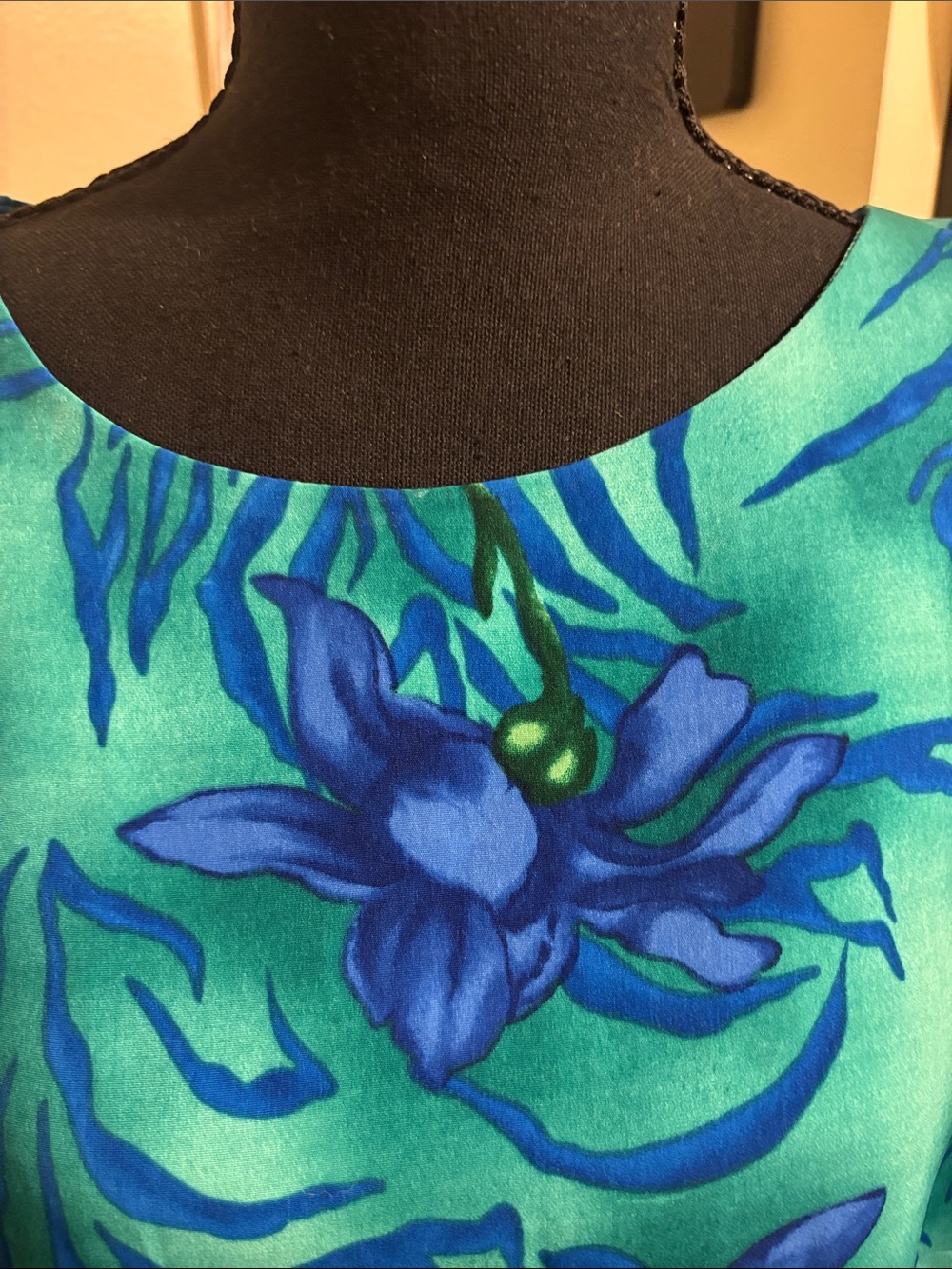 Dress Barn Teal and Blue Floral Sleeveless Midi Dress - Picture 7 of 7